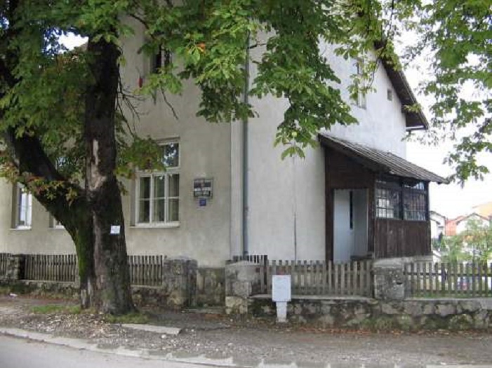 ZGRADA-CRVENI-KRST