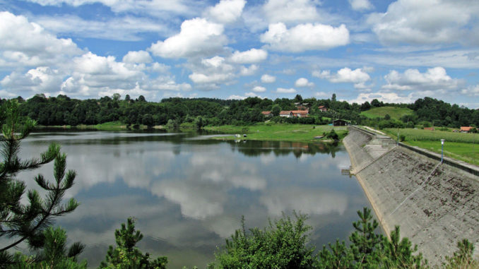 jezero drenova
