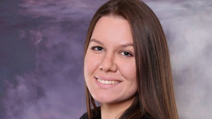Jovana-Moravac-djak-generacije-JU-Gimnazija-Prnjavor-800x445