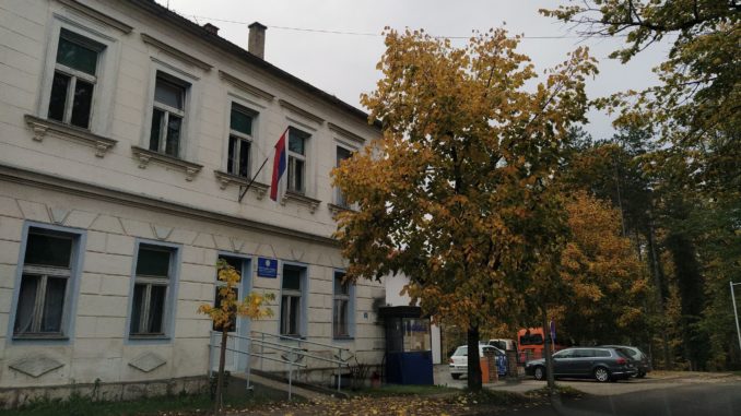 policija