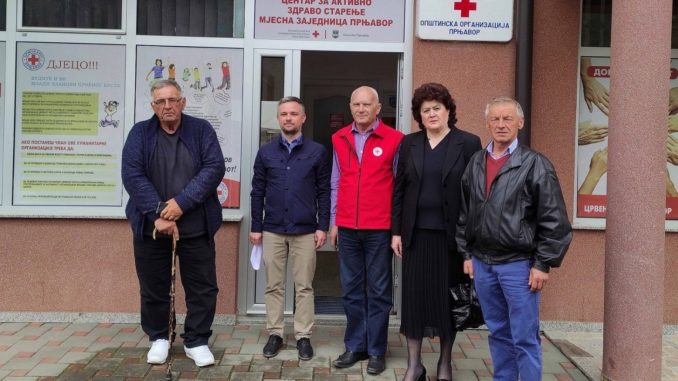 crvni krst posjeta sekretarke