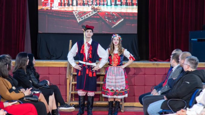 festival narodnih nosnji