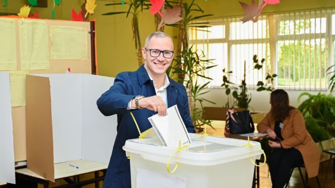 darko tomas glasanje 2024