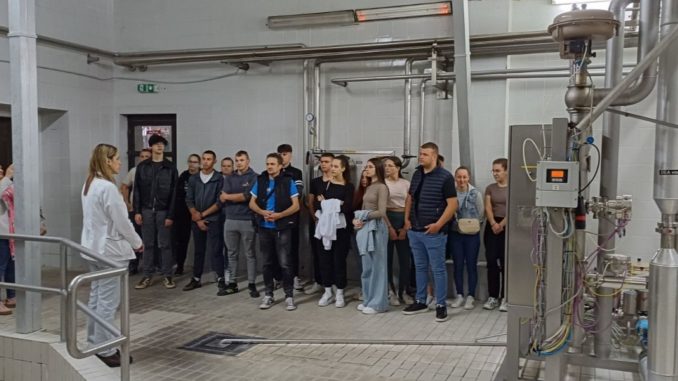 srednjoskolci posjeta pivari maj 2025