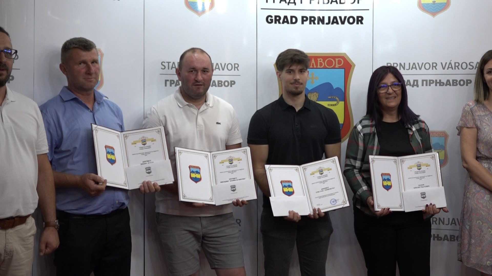 Ukrinski Raj Izabrana najuređenija dvorišta: Nagrade za vlasnike (FOTO/VIDEO ...